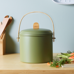 Indoor Steel Compost Bucket with Odor Filter - 7 L