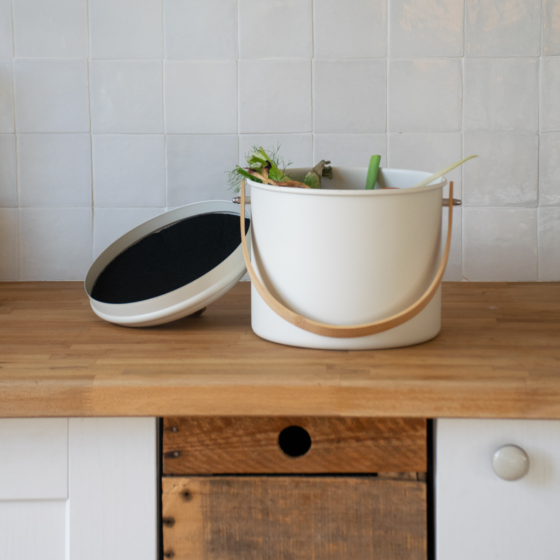 Seau à Compost d'intérieur en Acier avec Filtre Anti-Odeurs - 7 L