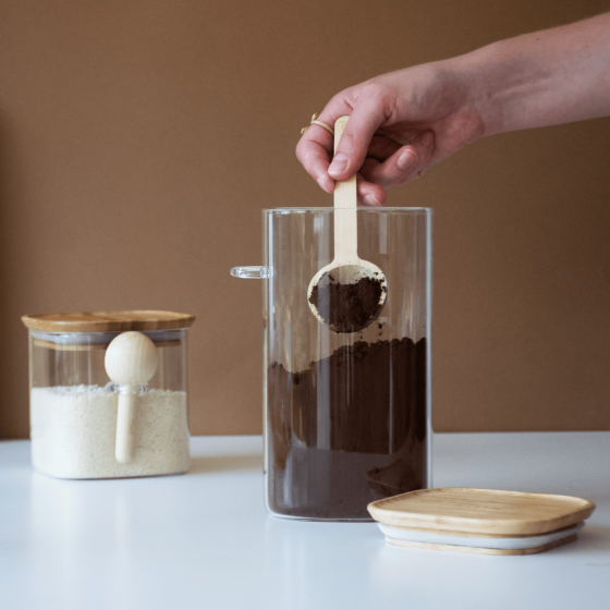 Boîte de Conservation Carrée en Verre avec Cuillère à Doser intégrée