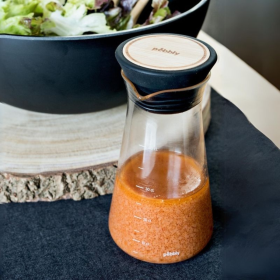 Vinaigrette shaker - black