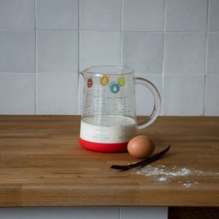 1-Liter-Krug mit Silikonspatel
